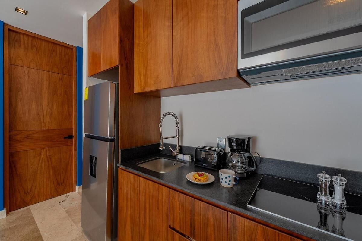 Tropical Penthouse 2br And Jacuzzi *