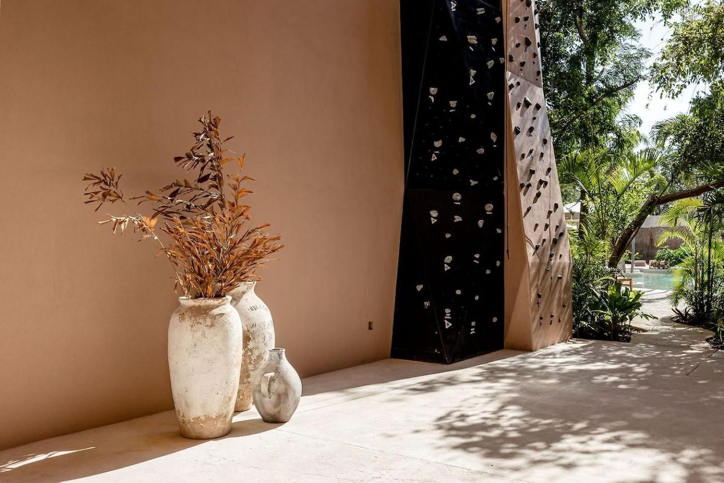 Chic Wrestaurant, Yoga, Coworking Areas
