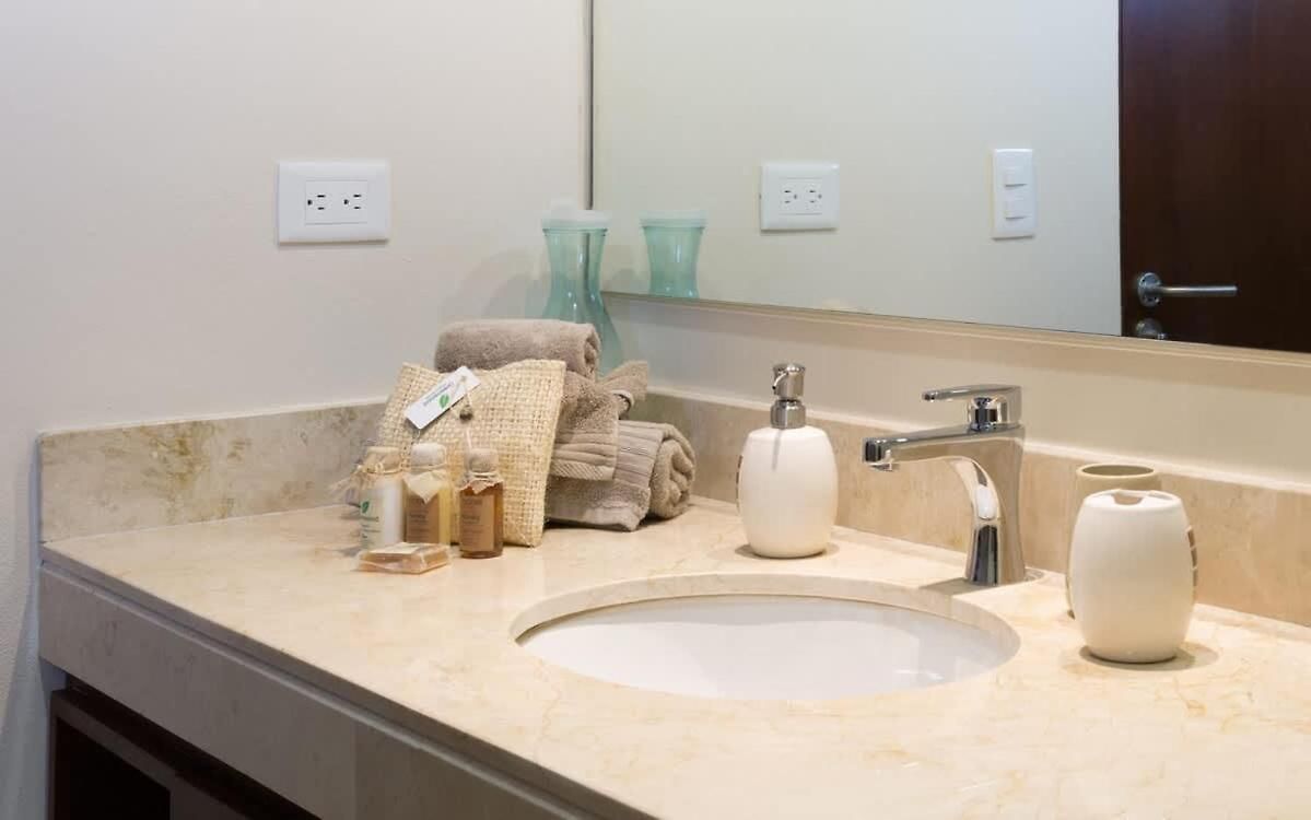 Penthouse 3br Only 1 Mile From Tulum