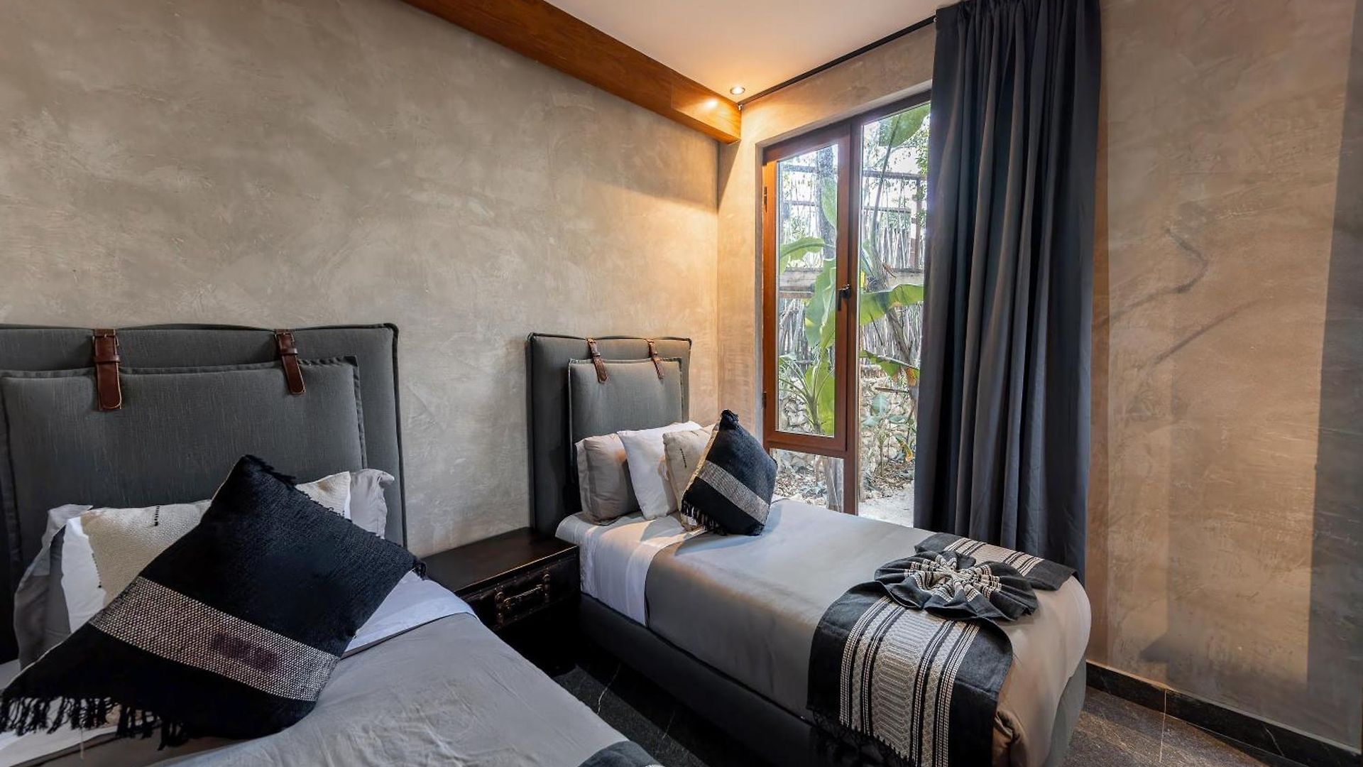 Nomad Humans Residences *