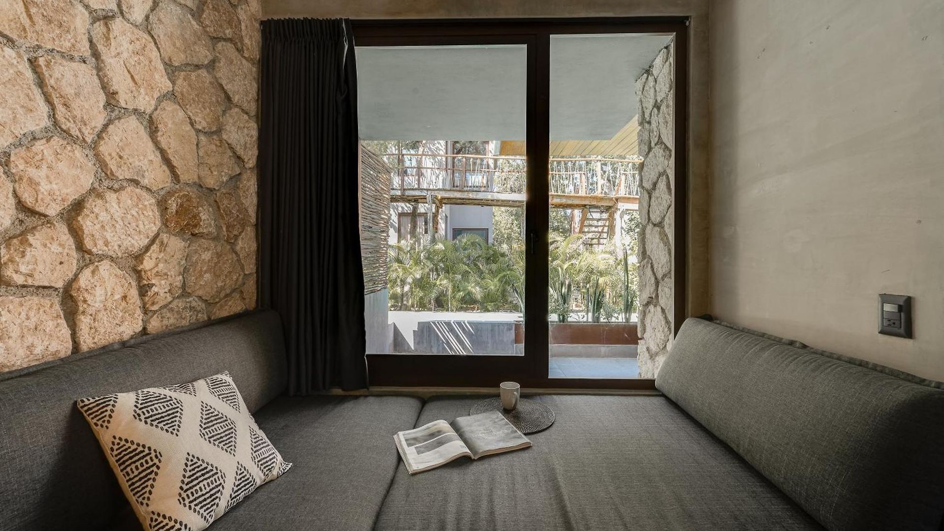 Apartment Nomad Humans Residences *