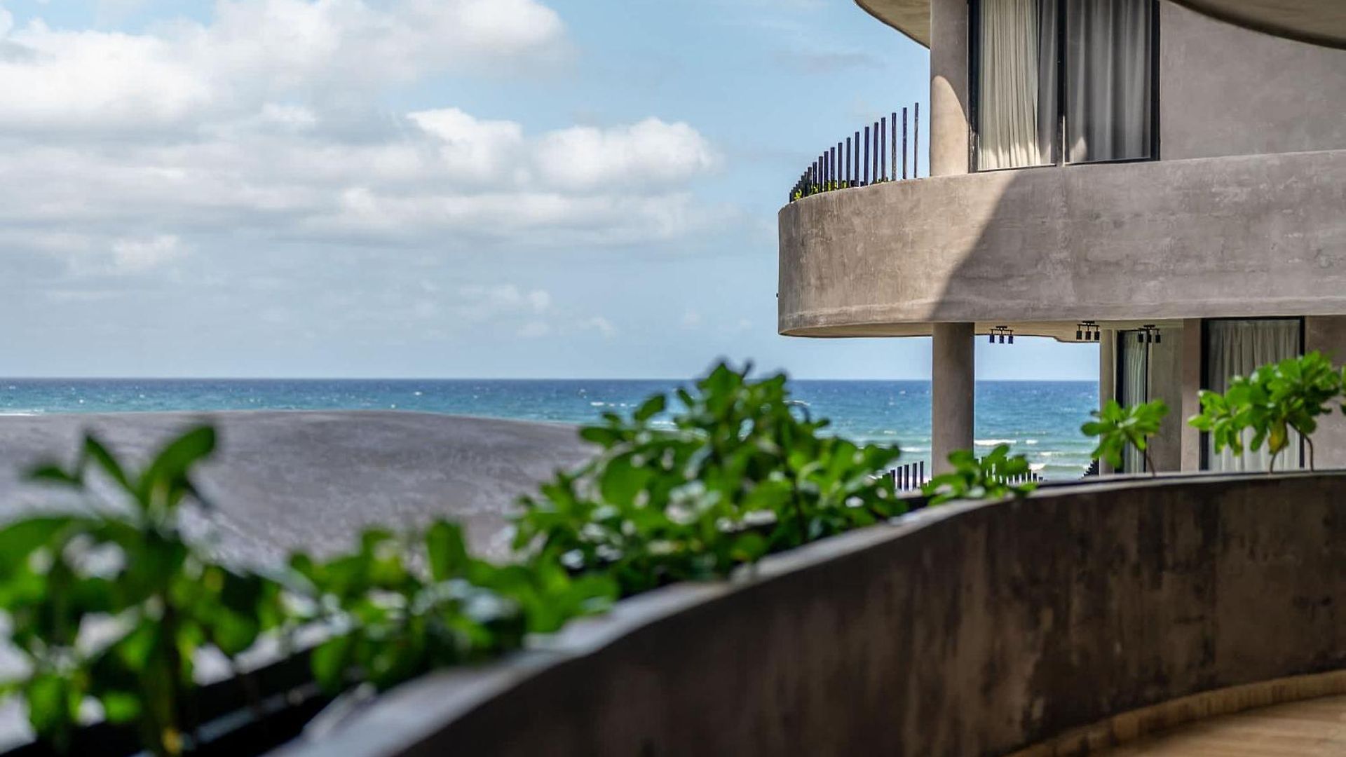 Oceanfront Luxury 3br In Tankah With Private