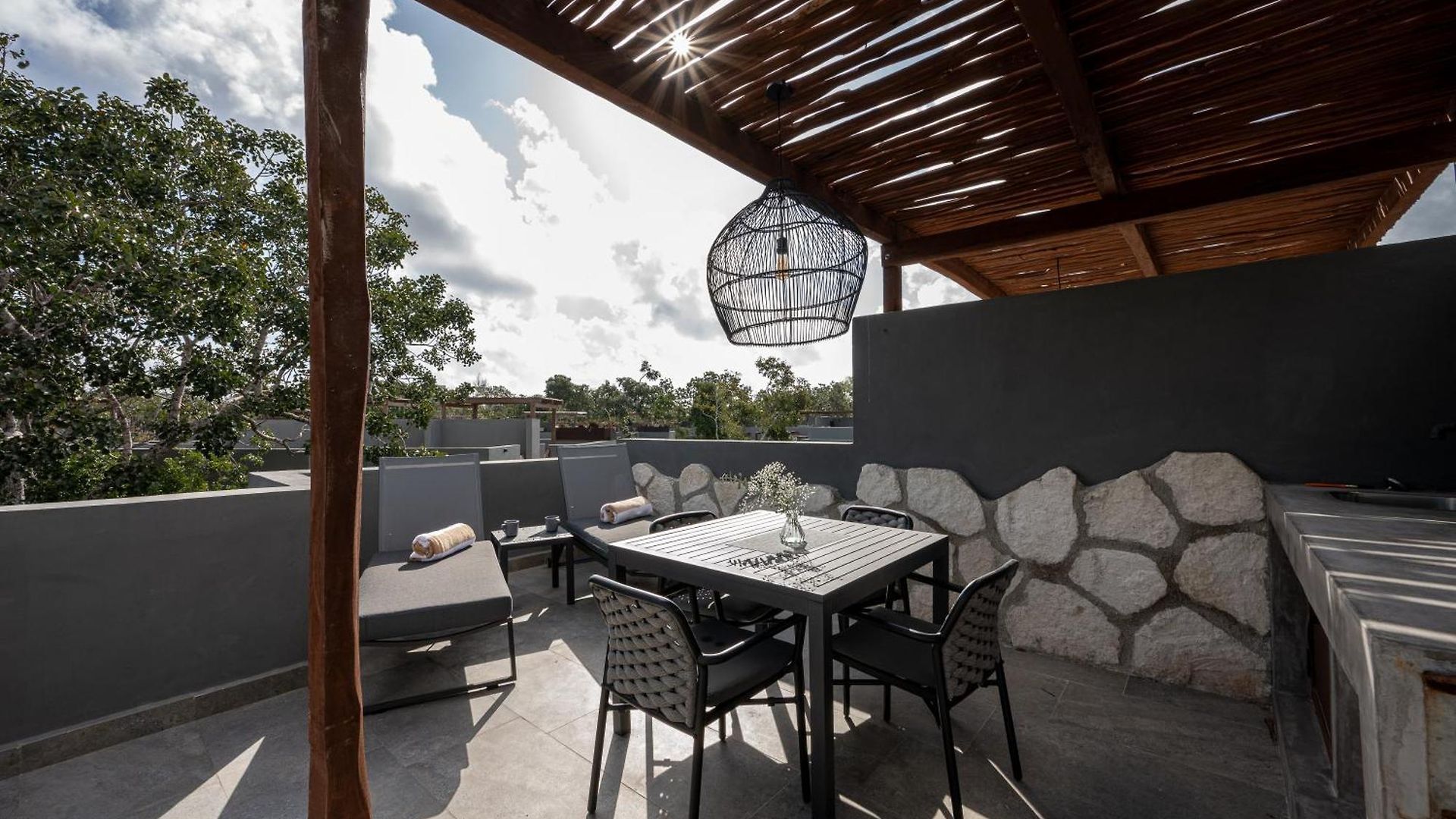 Nomad Humans Residences