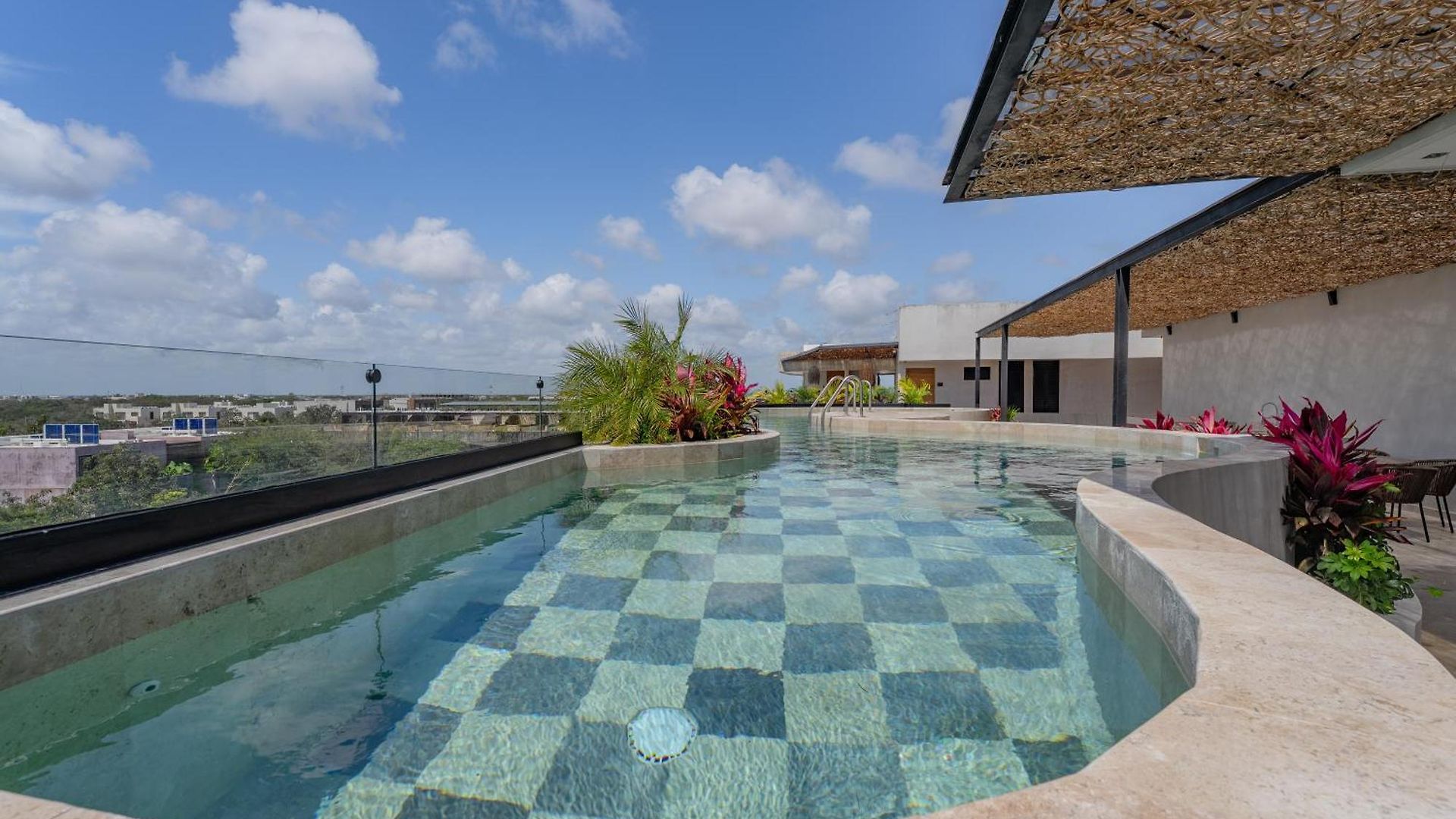 Tropical Penthouse 2br And Jacuzzi *