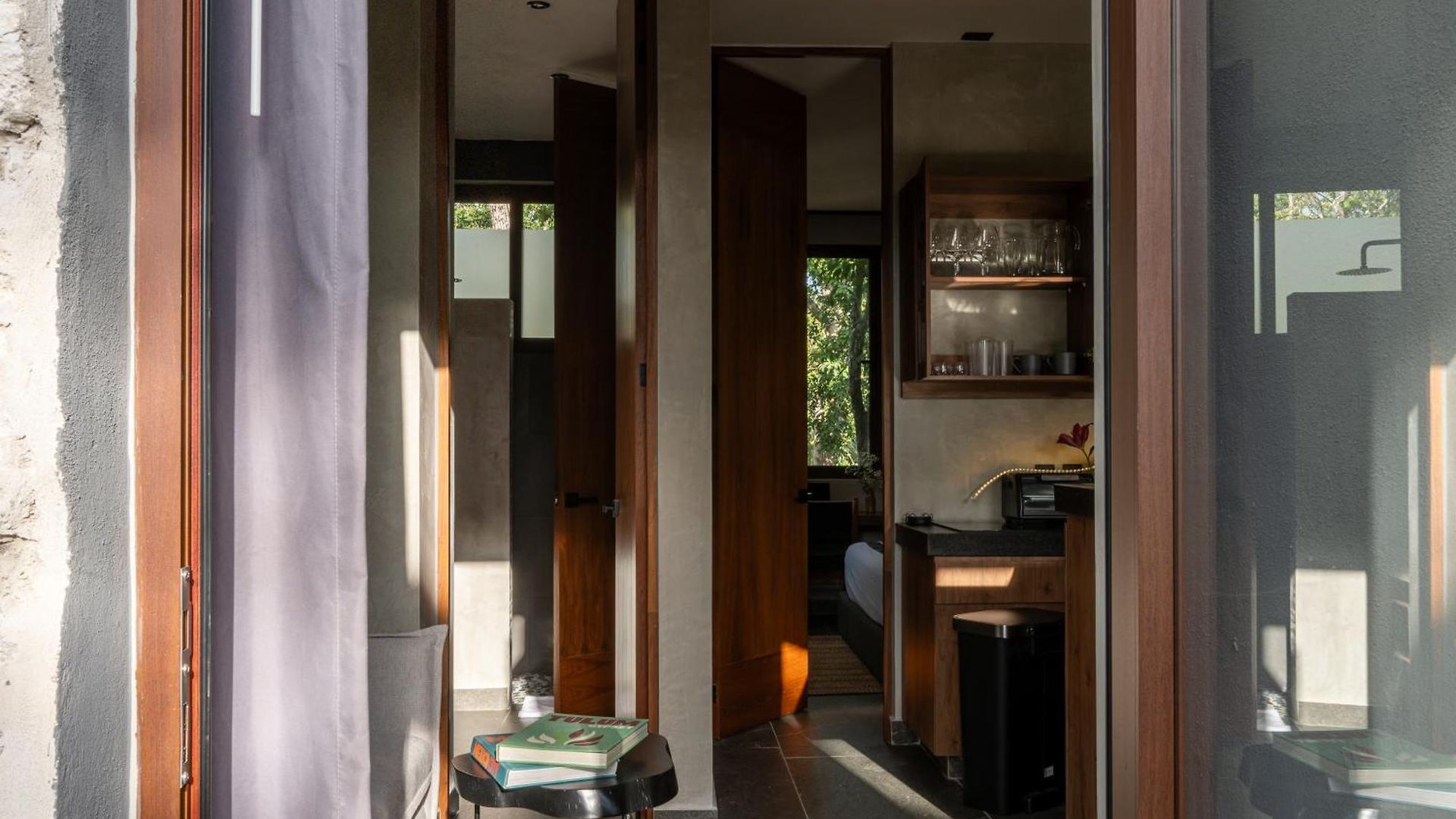 Apartment Nomad Humans Residences