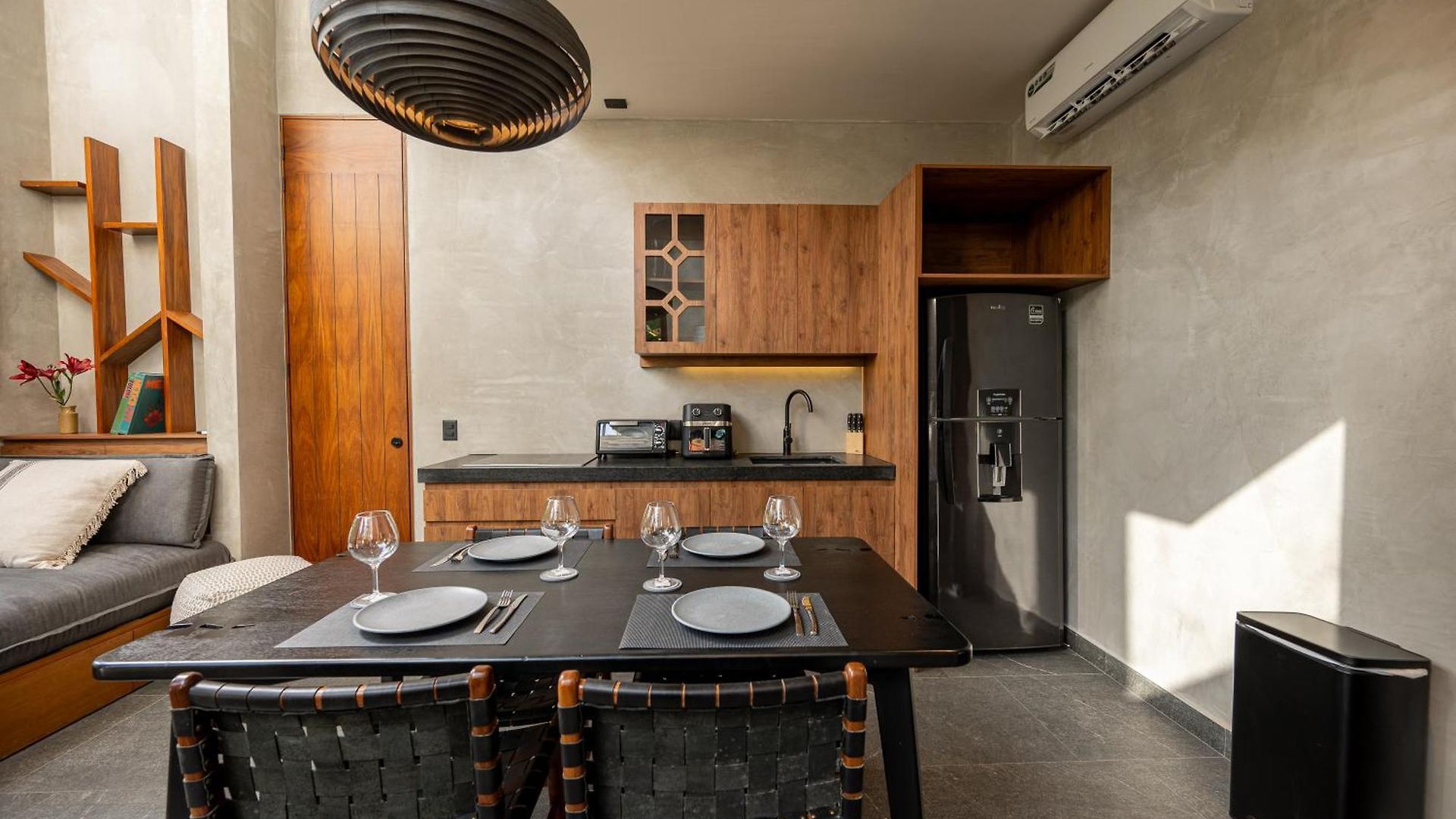 Nomad Humans Residences *