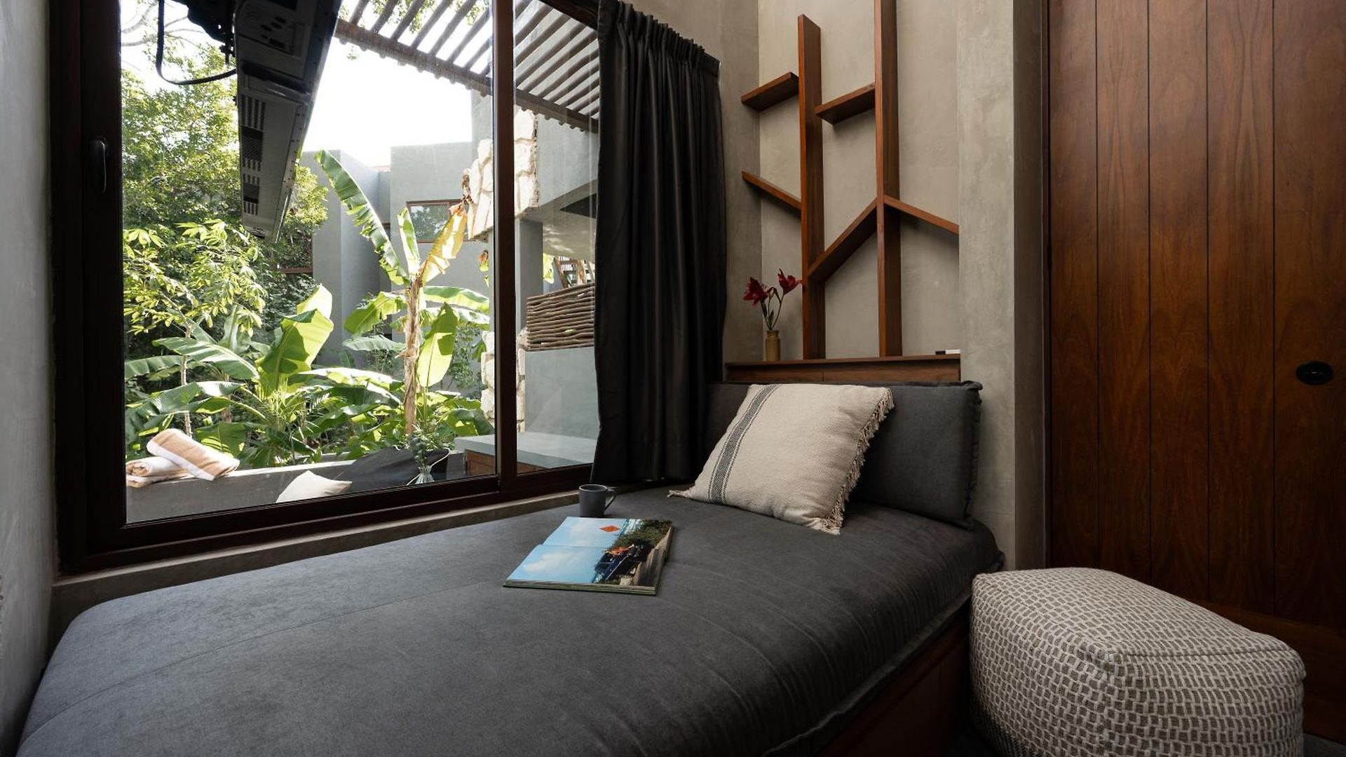 Apartment Nomad Humans Residences