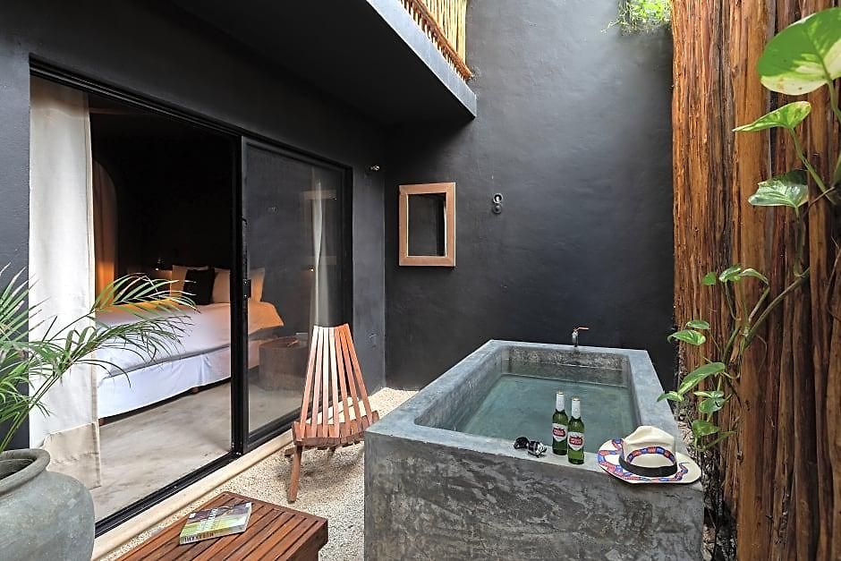 Aroma & Club Tulum