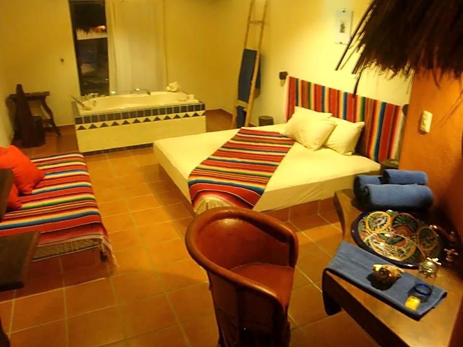 Hotel Lo Nuestro Petit Tulum