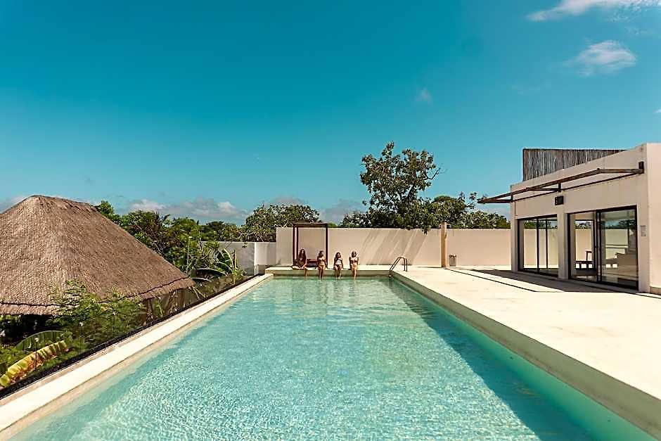 Hotel The Waves 4*