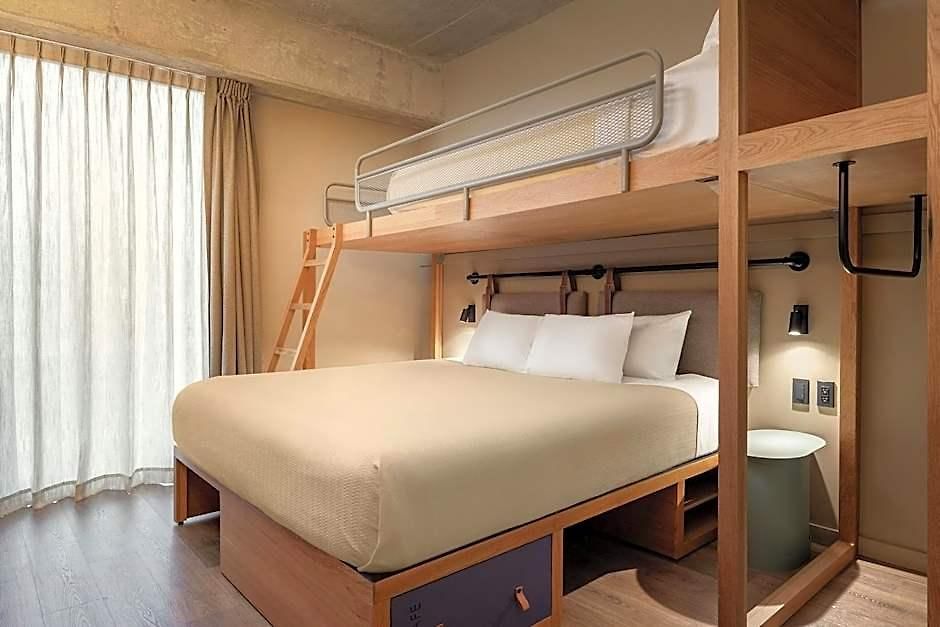 Hotel Moxy
