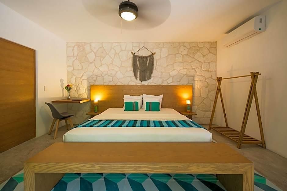 Prana Boutique 4*