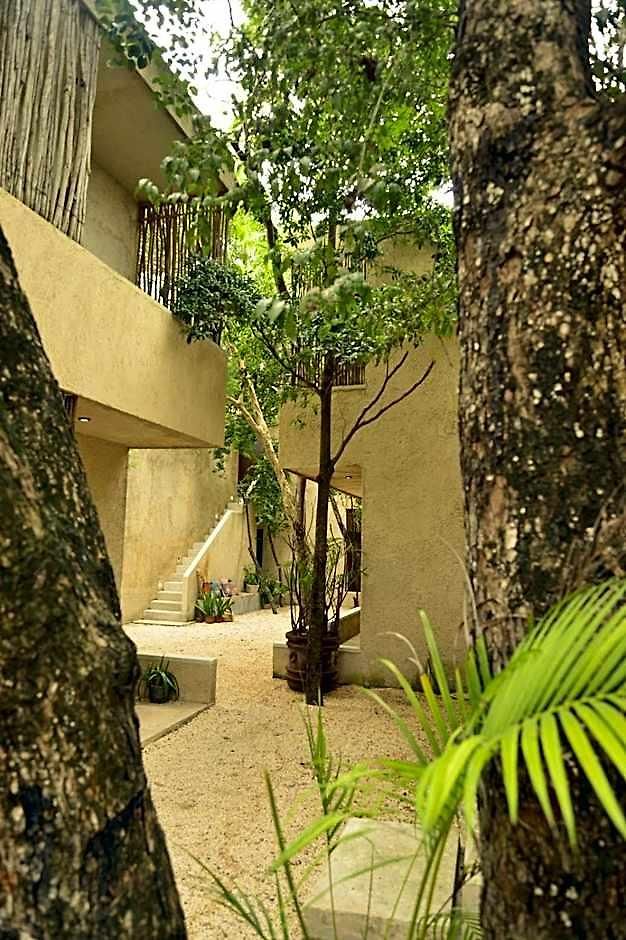 Ama Y Prana Hotel 5*