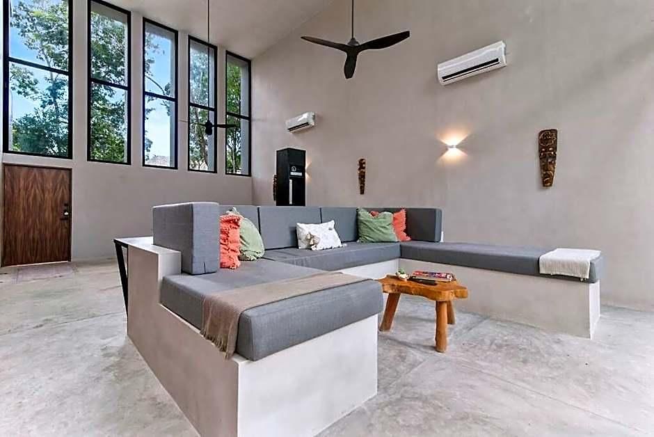 M11 Casa Leto - Luxury In Gated Community