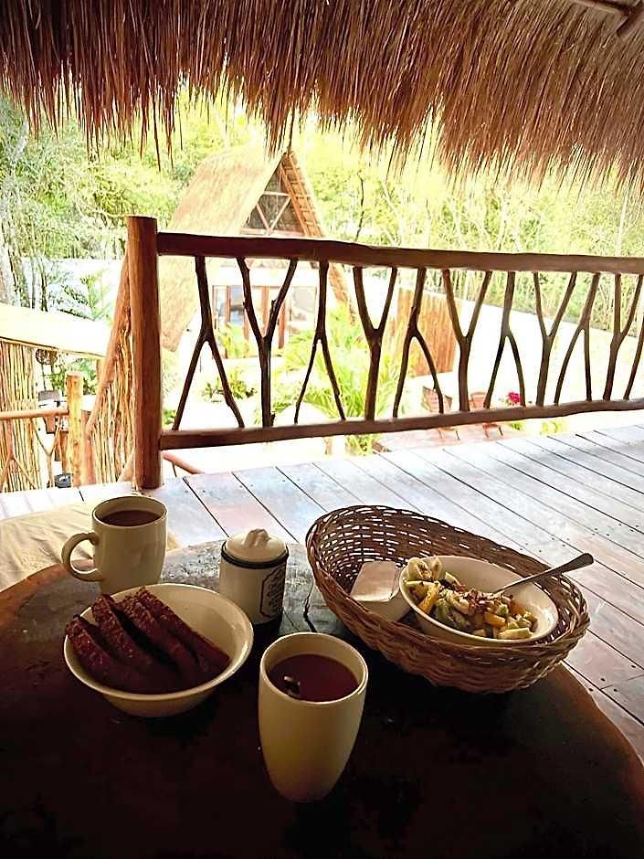 Lodge Tzunum Jade Tulum