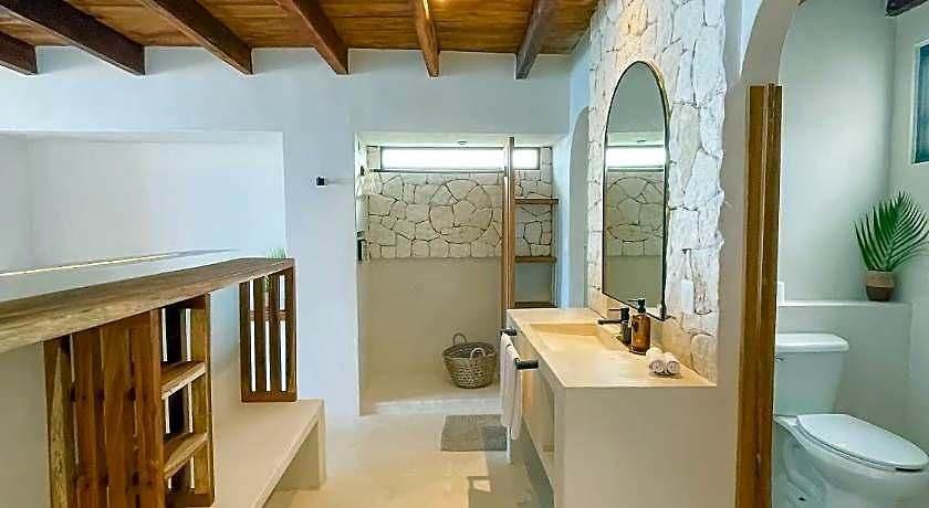 Hotel Amansala And