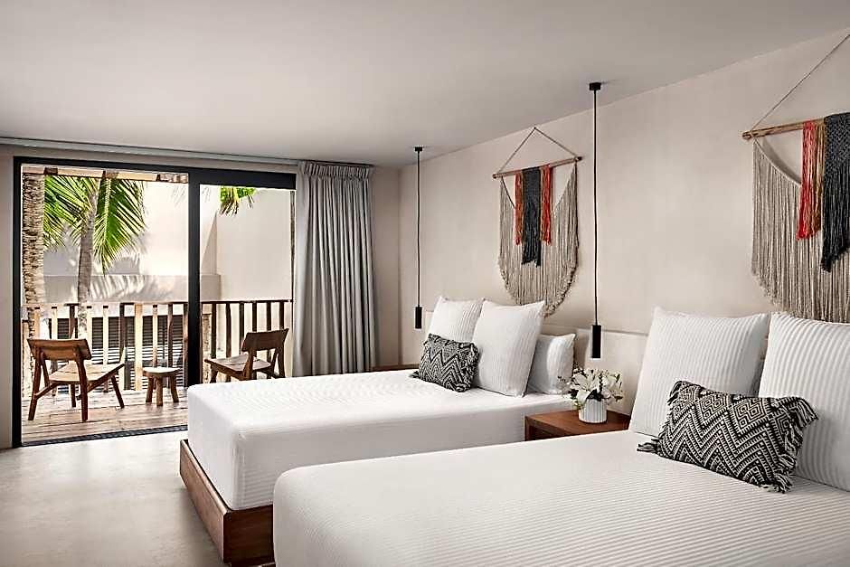 Hotel Secrets And Club (adults Only)