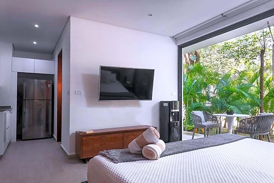 Panoramic 1-br Studio,garden, 360º Pool & Gym Holiday home *