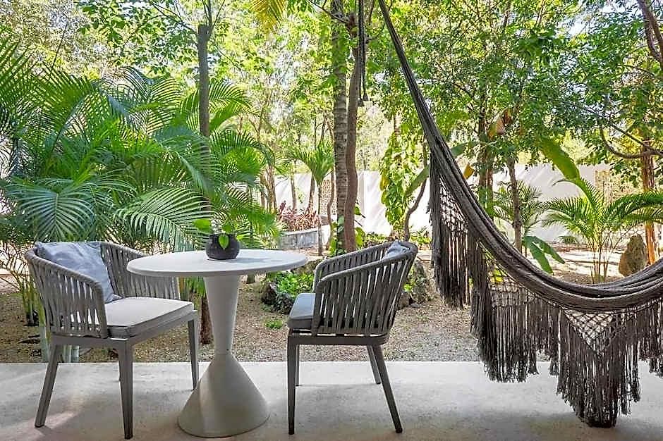 Panoramic 1-br Studio,garden, 360º Pool & Gym Holiday home