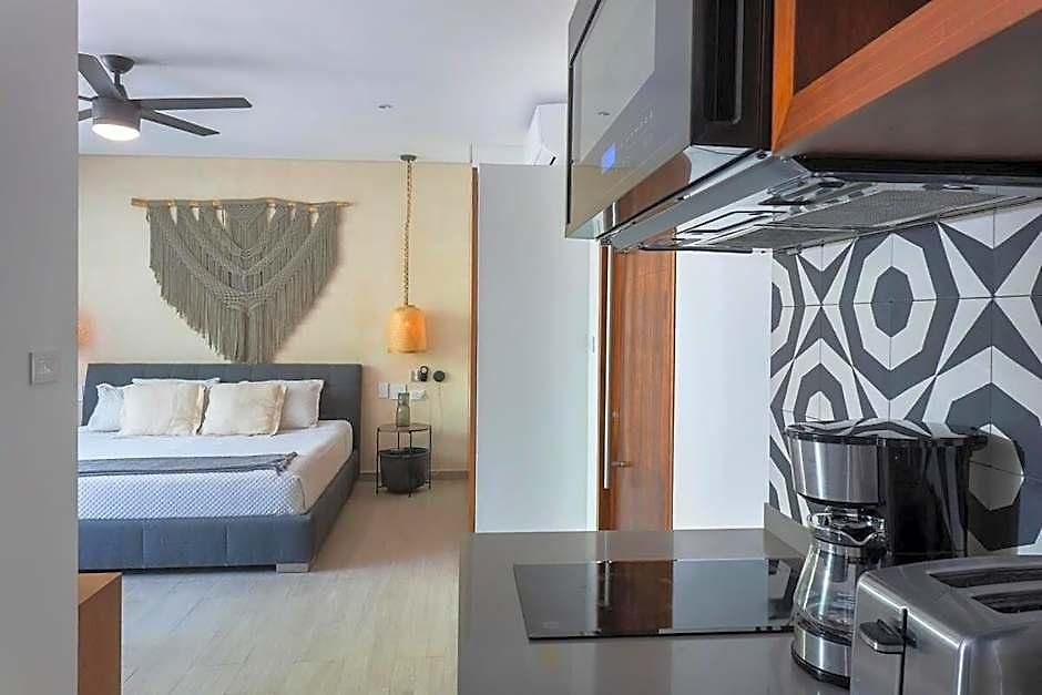 Panoramic 1-br Studio,garden, 360º Pool & Gym Holiday home