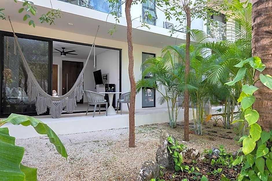 Holiday home Panoramic 1-br Studio,garden, 360º Pool & Gym *