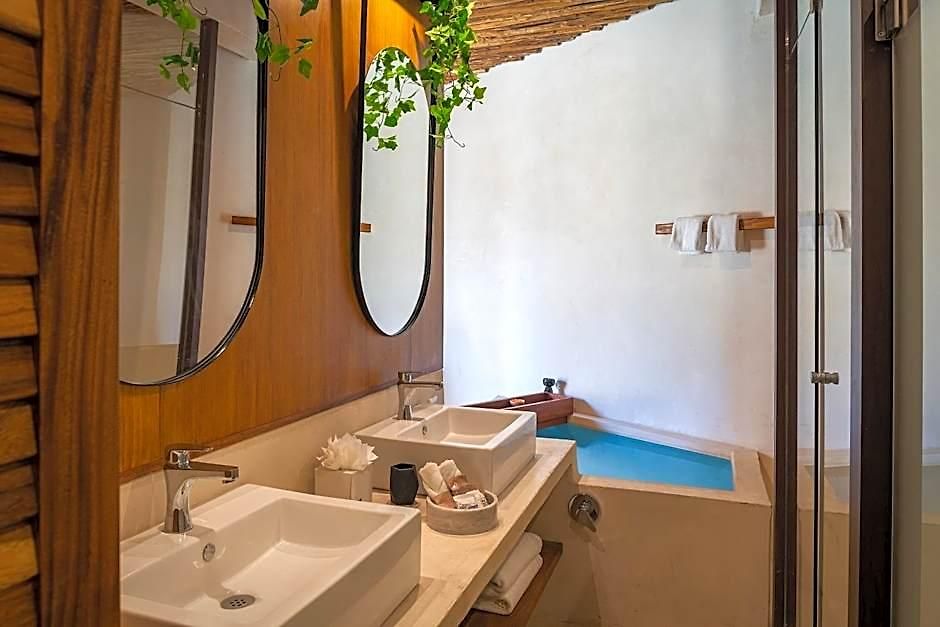 Nerea Hotel 4*