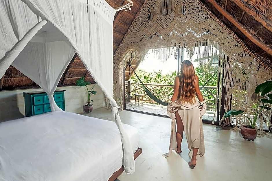 Hidden Treehouse Eco-hotel Tulum