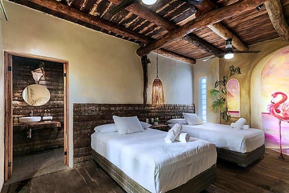 Hidden Treehouse Eco-hotel Hotel