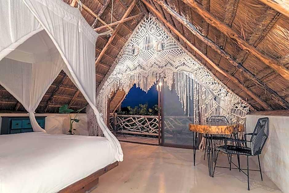 Hidden Treehouse Eco-hotel Hotel 4*