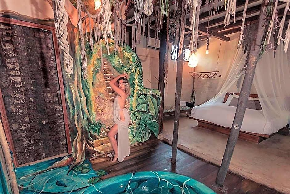 Hidden Treehouse Eco-hotel Hotel
