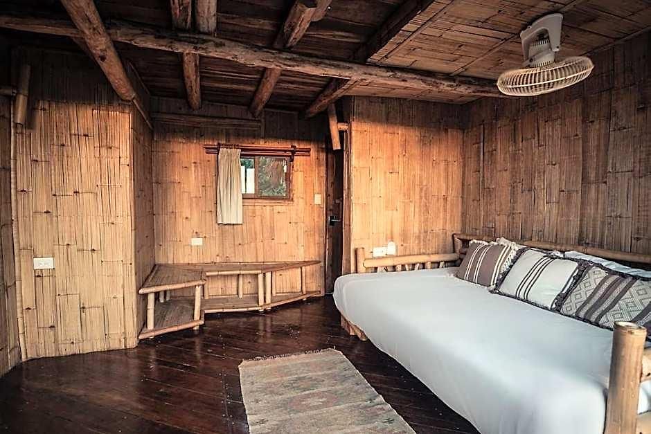 Hidden Treehouse Eco-hotel Hotel