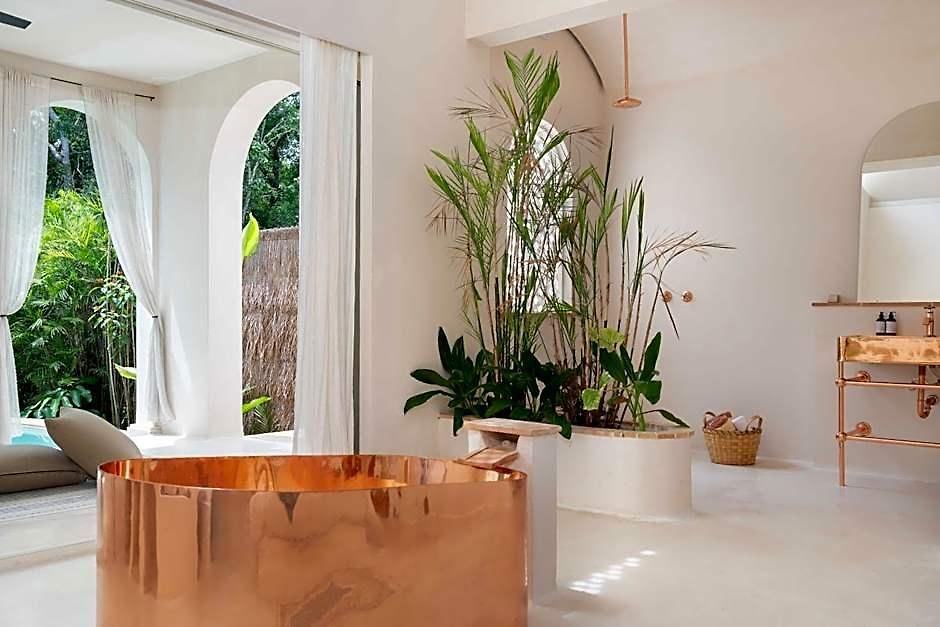 Anat Tantric Boutique 5*