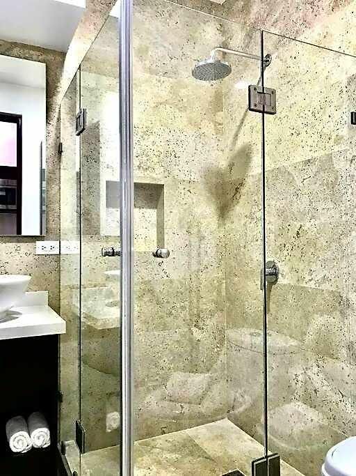 Apartment 218 Stylish Delux Fast Wifi *