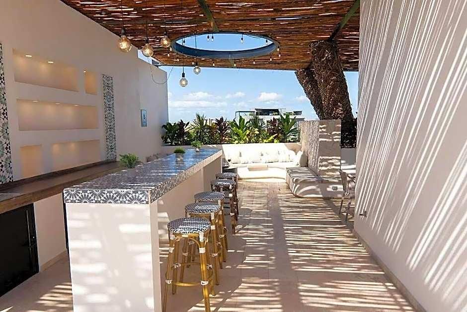 Hotel Spacious Penthouse With Pool
