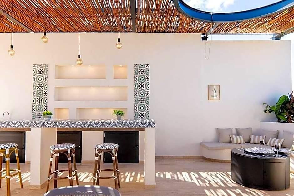 Hotel Spacious Penthouse With Pool 4*