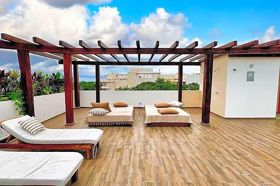 Hotel Spacious Penthouse With Pool 4*
