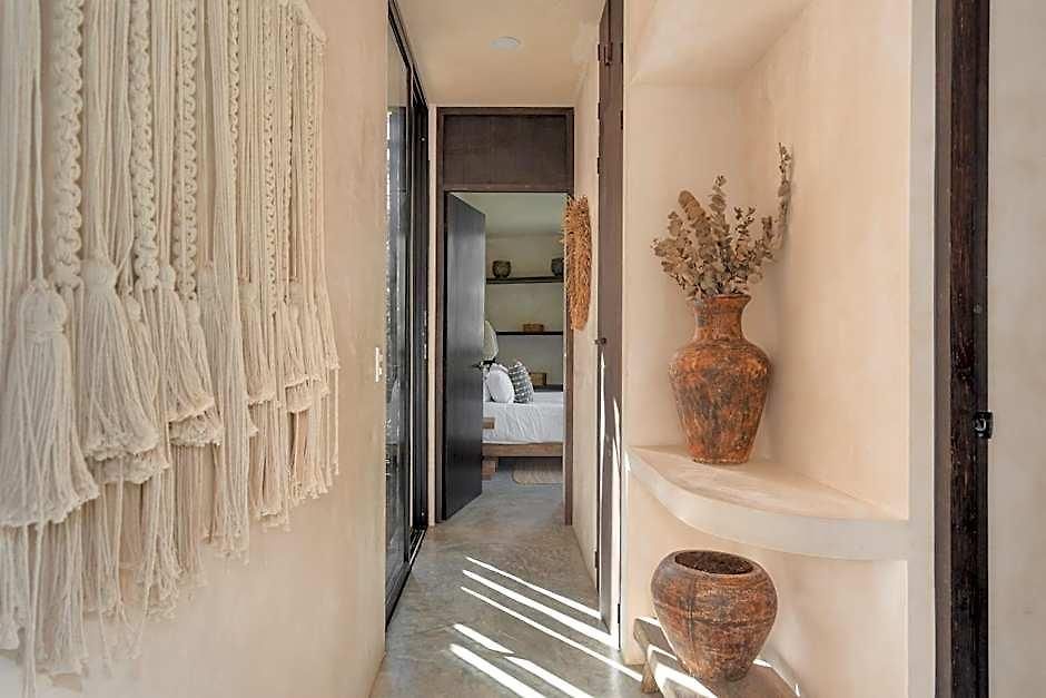 2 Tropical Bohemian Villas-2 Priv Pool-bbq 3a-3b Villa