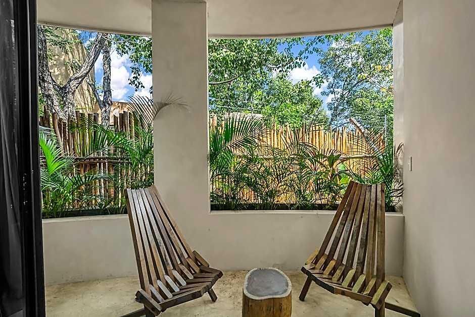 Villa 2 Tropical Bohemian Villas-2 Priv Pool-bbq 3a-3b *