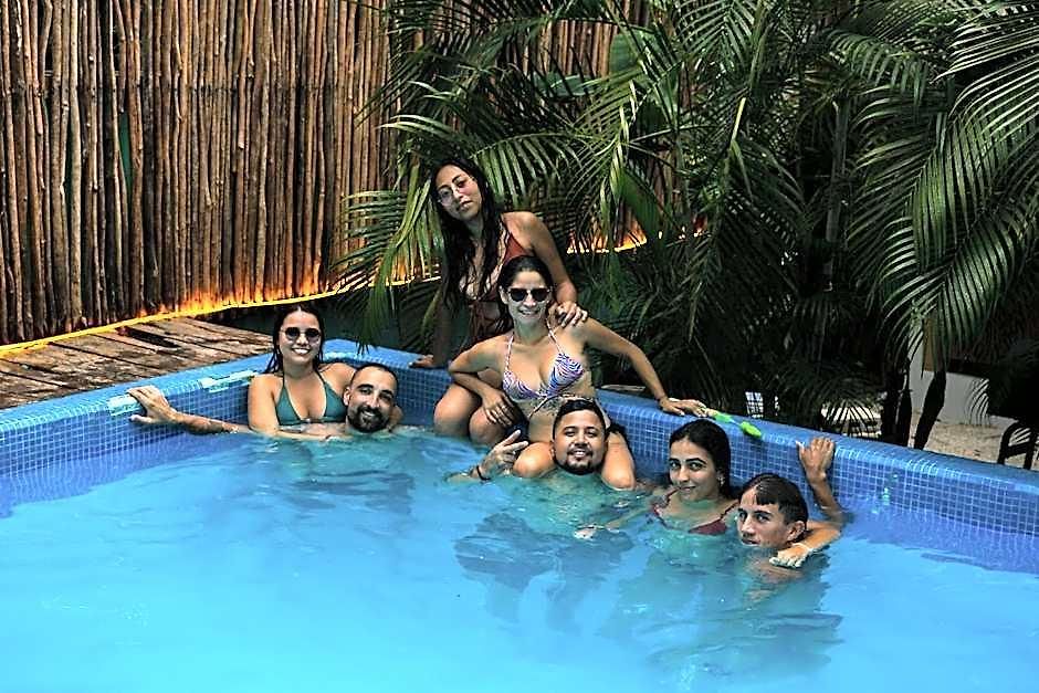 Hostal Maui *