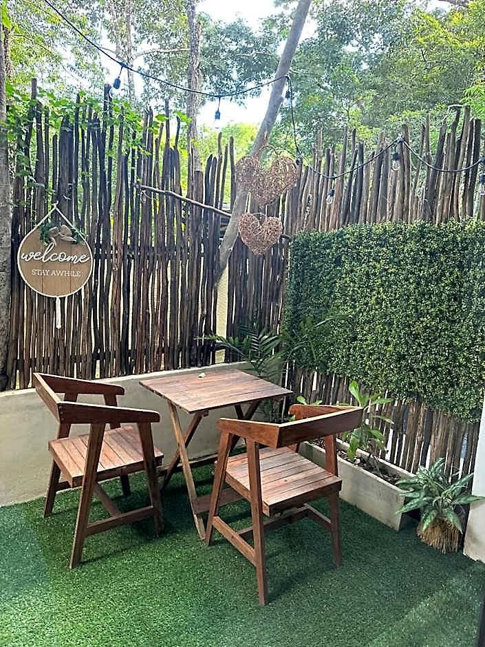 W/plunge Pool & Kitchen * Tulum