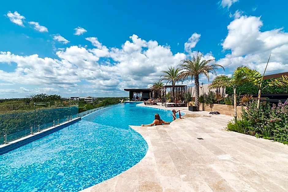 Apartment Serenity In The Sky - With Rooftop And Plunge Pool