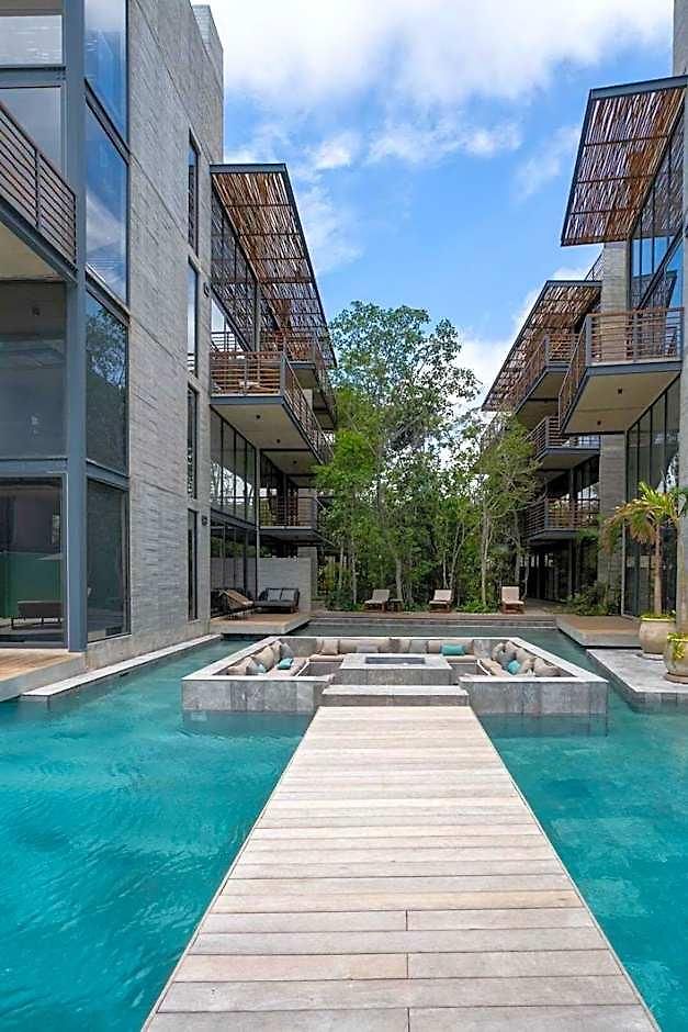 Ideal Location With Cenote Pools Gym Restaurant Tulum