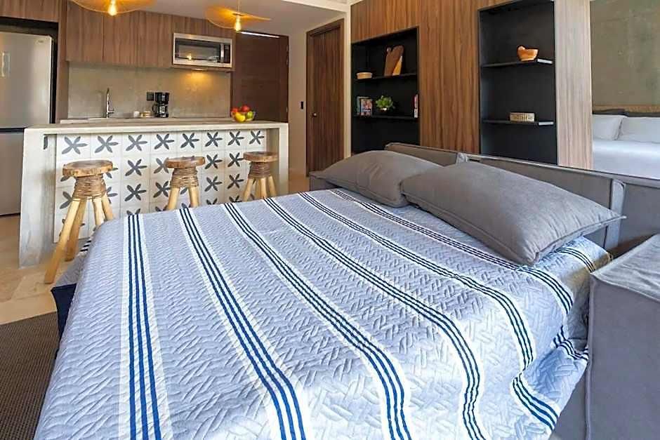Ideal Location With Cenote Pools Gym Restaurant Holiday home *