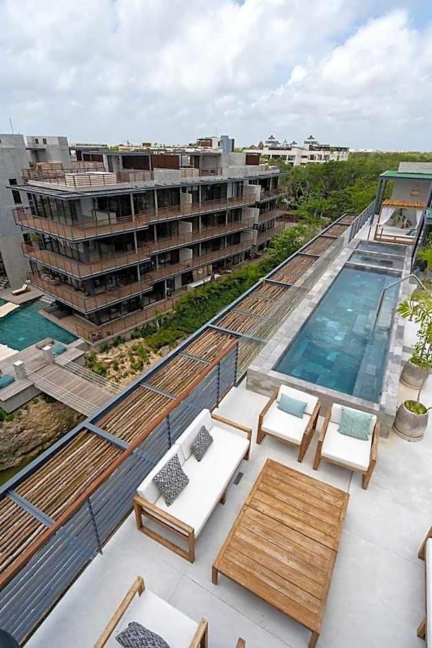 Ideal Location With Cenote Pools Gym Restaurant Tulum