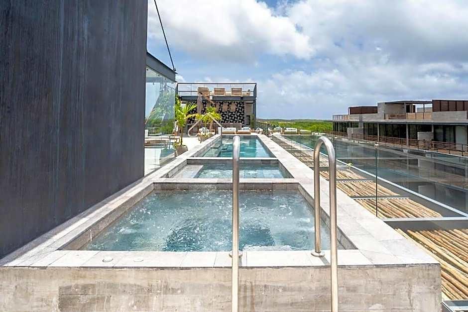 Holiday home Ideal Location With Cenote Pools Gym Restaurant *