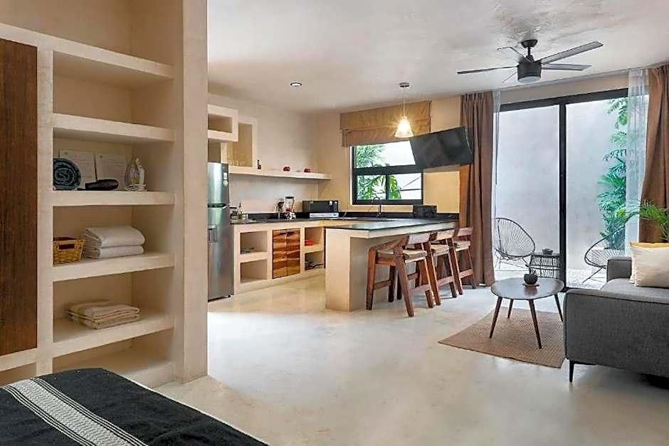 Ujo Boutique 4*