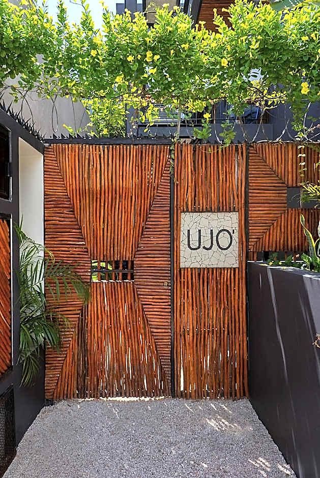 Ujo Boutique 4*