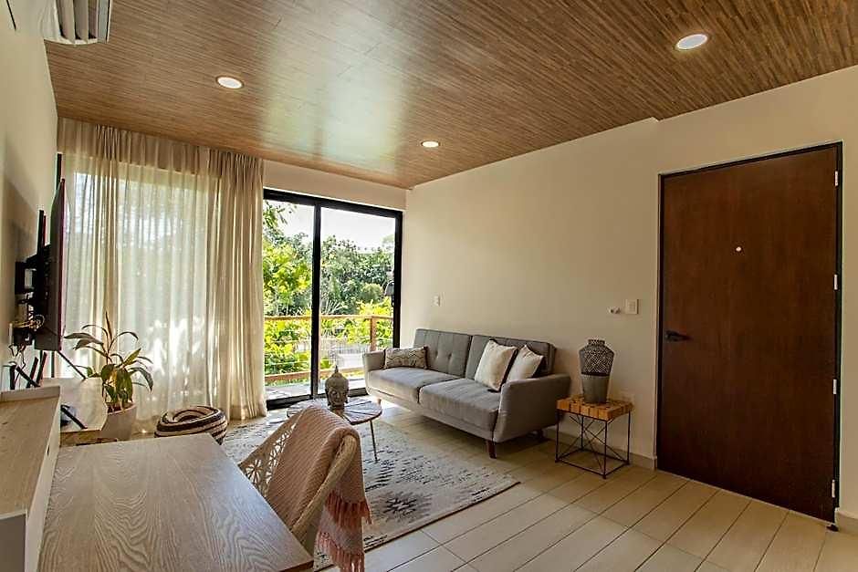 Macondo Aparthotel
