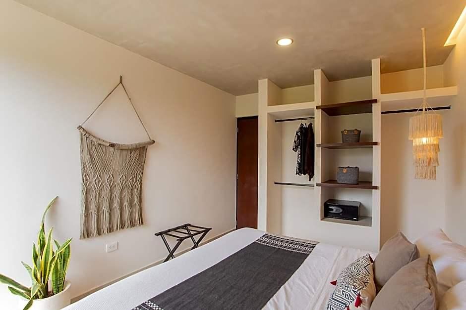 Macondo Aparthotel