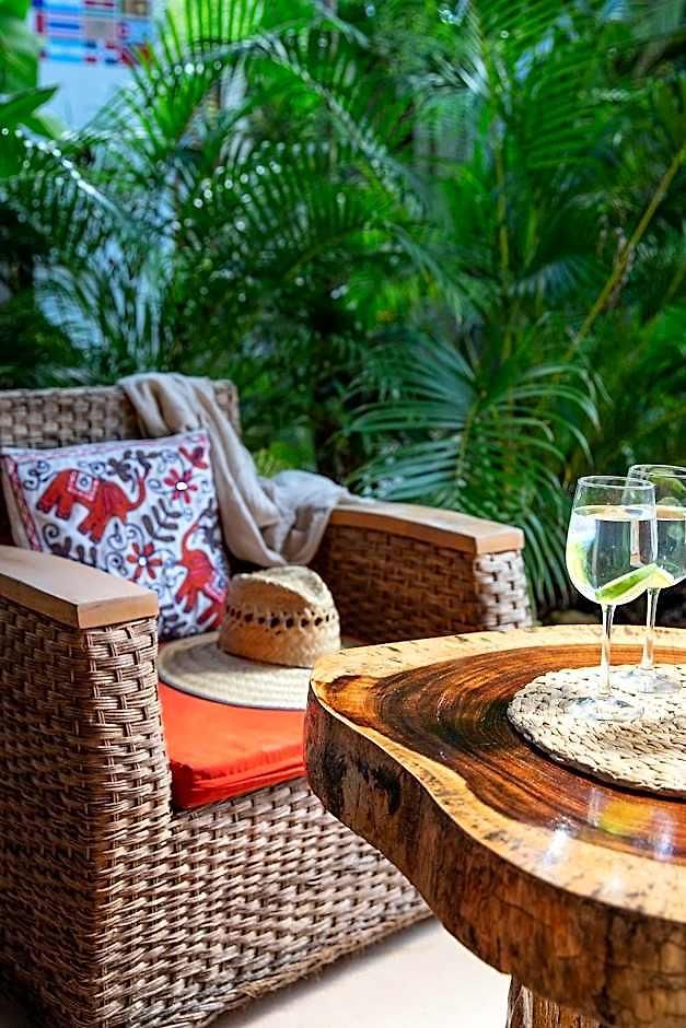 Trece Lunas - Enchanted Apartahotel Tulum